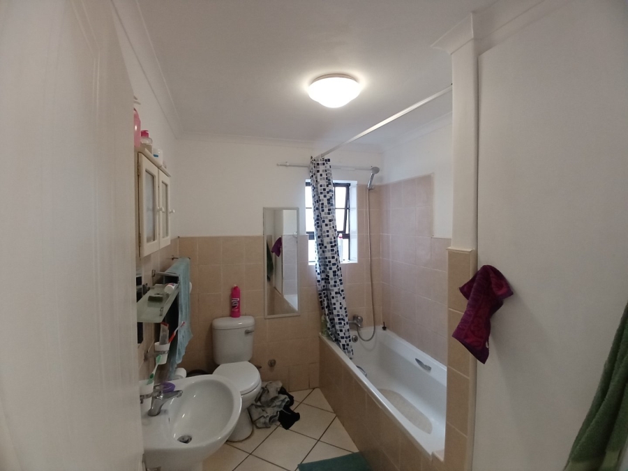 2 Bedroom Property for Sale in Hartenbos Central Western Cape